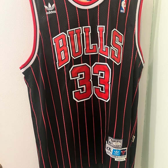 Adidas Bulls Black and Red Striped Jersey - Picture 1 of 8